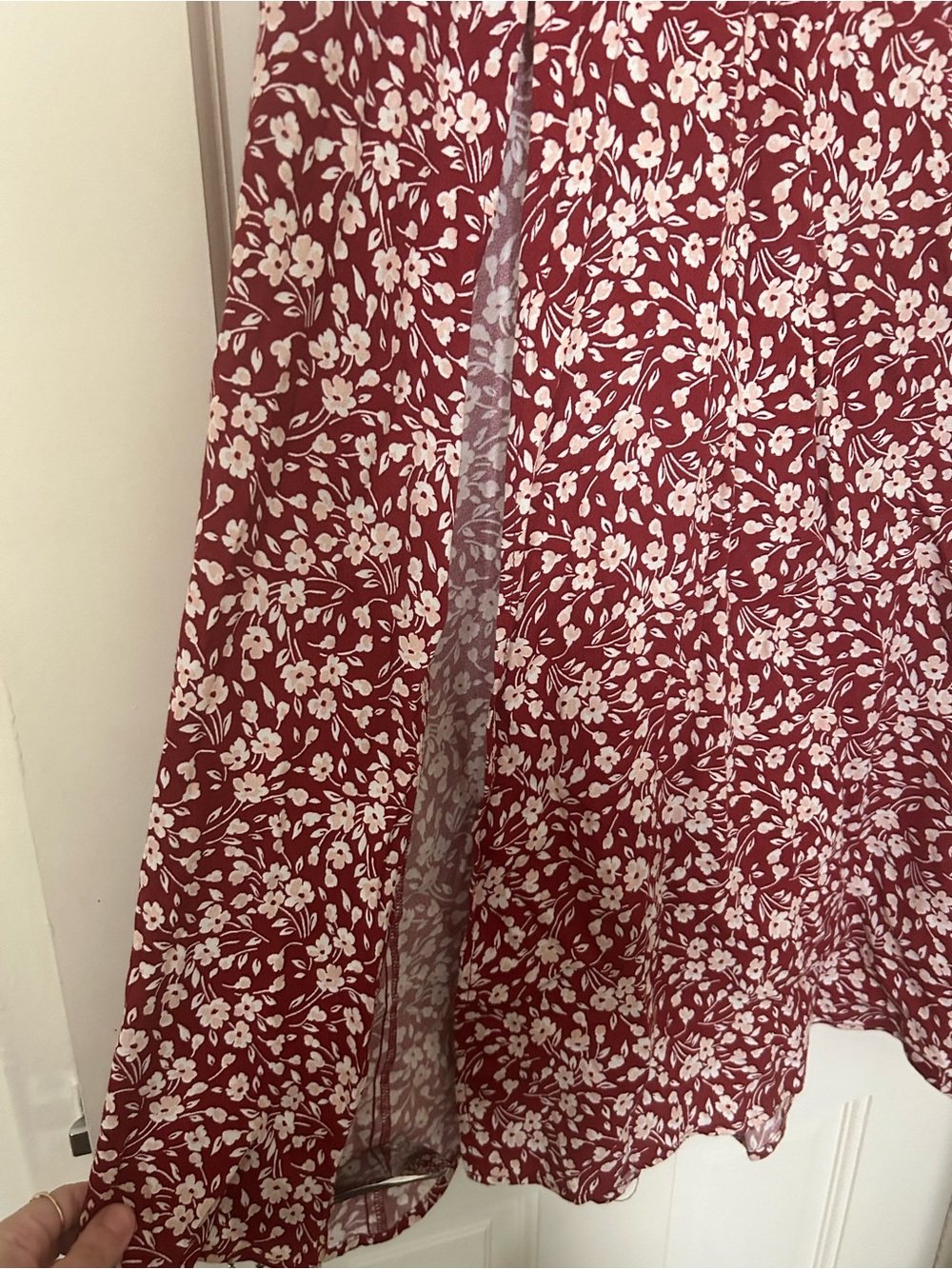 Reformation Zoe midi skirt in La Vie en Rose - Picture 5 of 8